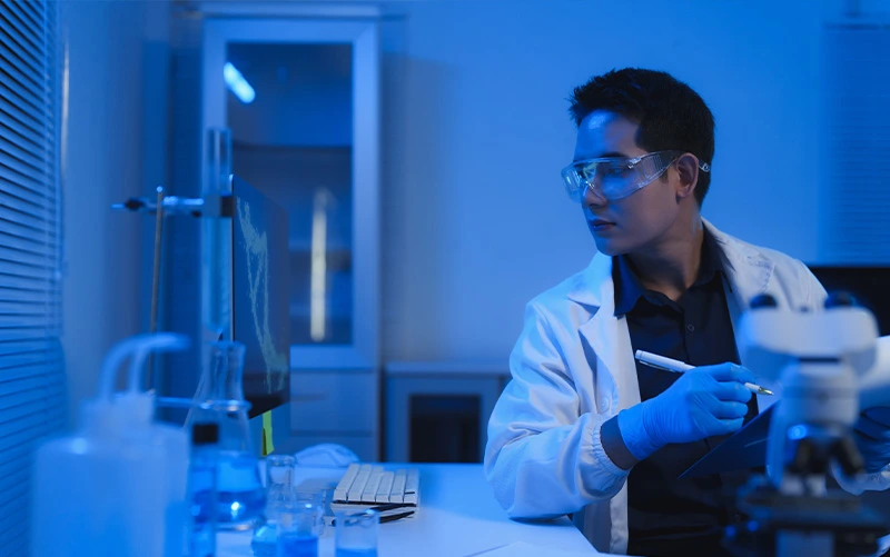 man naming peptides | Peptide Calculator